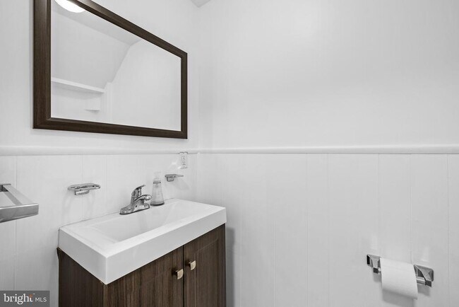 Photo - 1437 Towson St