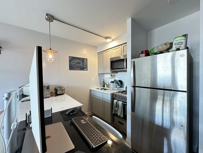 Photo - 2012 N Orleans St Unit C6