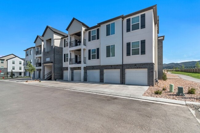 Photo - Condominium in Prime Riverton Location