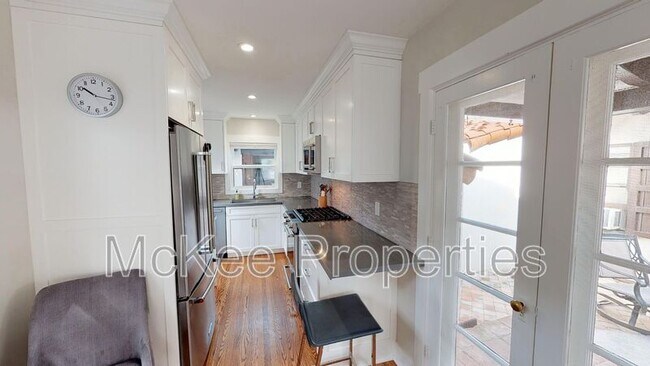 416 G Ave