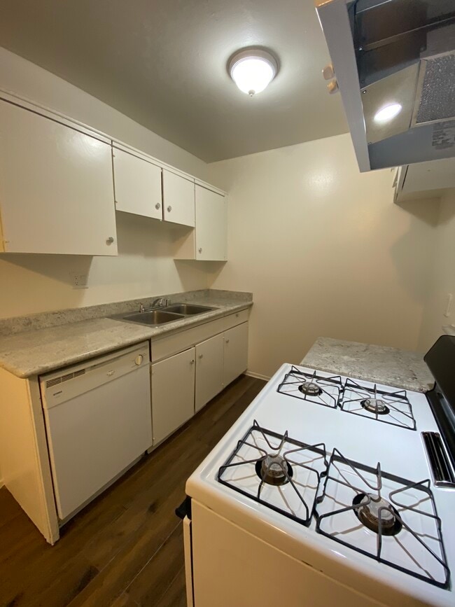 Photo - Bay Pointe Apartments