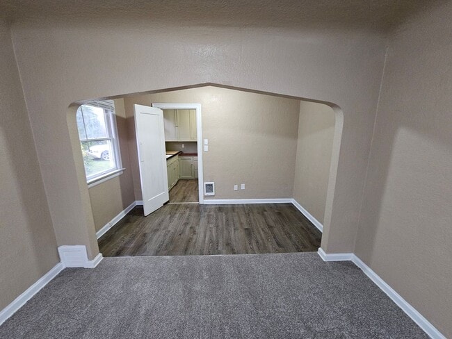 Photo - Downtown Unit, renovated, spacious, close to the base, ferry, and shopping
