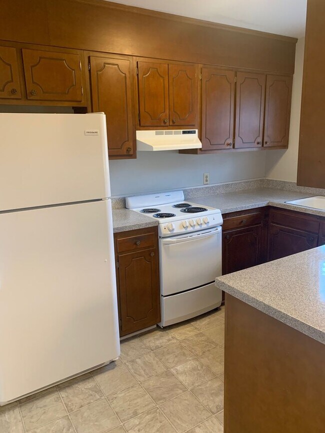 Photo - 1194 W. Fourth Street Apt C Unit C