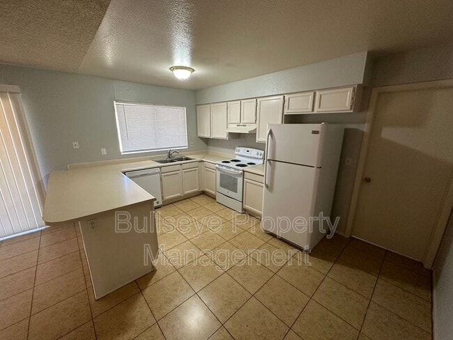 Photo - 9623 N 70th Dr