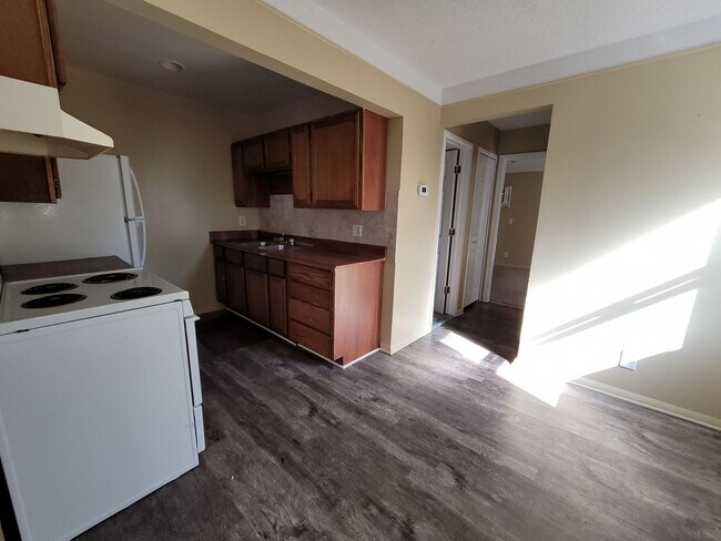 Photo - 16470 E 9 Mile Rd Unit 104