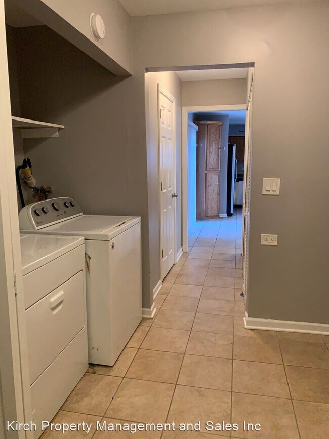 Photo - 3 br, 1.5 bath House - 3493 Fox Hill Road