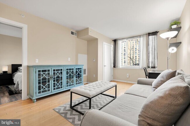 Photo - 1000 New Jersey Ave SE Unit 317