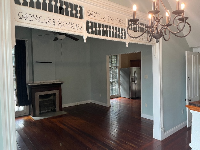 Photo - 136 E Washington St