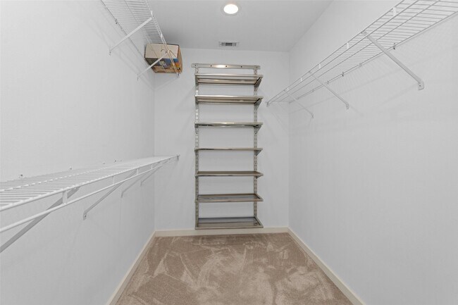 Photo - 5105 Lillian St