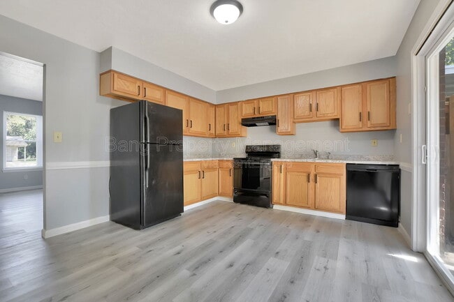 Photo - 817 Lancelot Ct