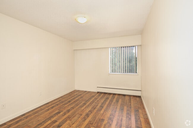 1BR, 1BA - 650SF - Bedroom