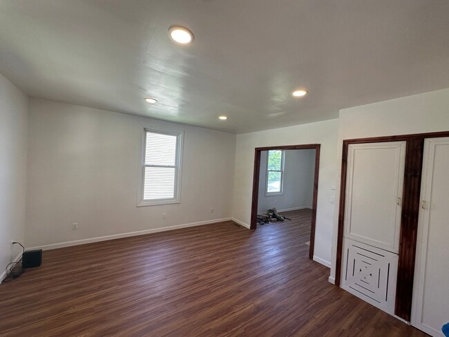 Photo - 1469 Franklin St
