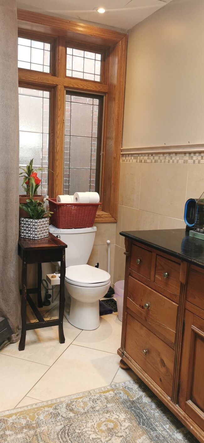 Photo - 205 Indian Grv