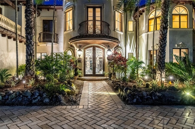 42 Nurmi Dr