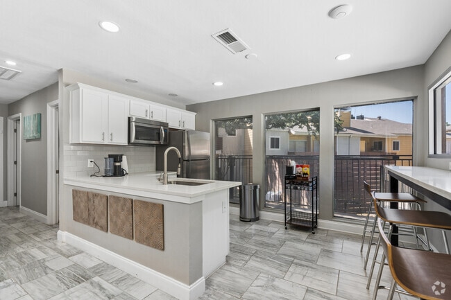 Flintridge Apartments
