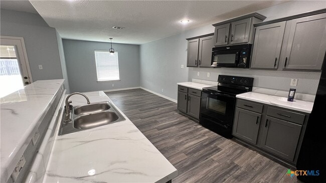 Photo - 7205 American W Dr