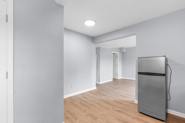 Photo - 404 N Superior St Unidad 2