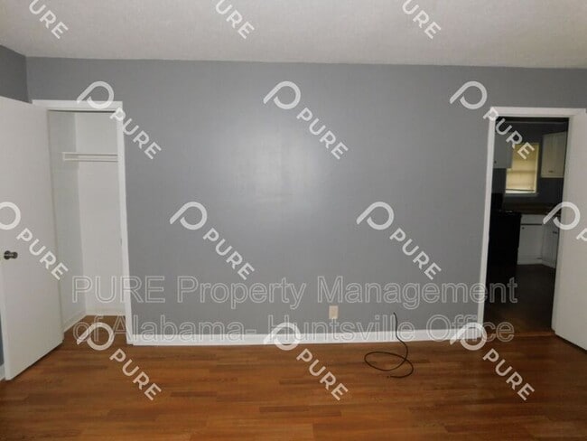 Photo - 4012 Offutt Ct NW