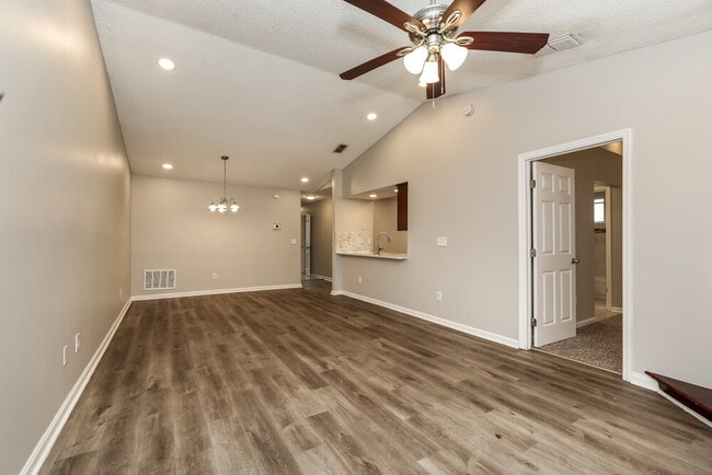 Photo - 7862 Aquarius Cir S