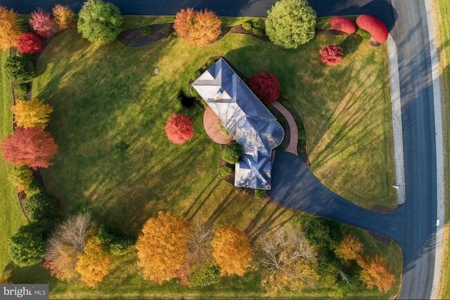 Building Photo - 10747 Riverscape Run