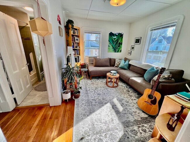 Photo - 14 Fairview Ave Unit 4