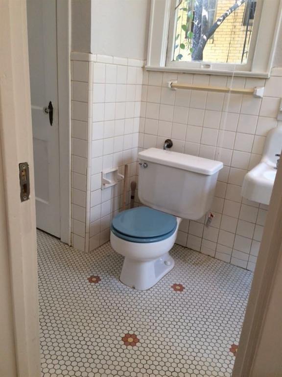 Photo - 202 E 31st St