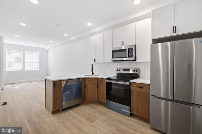2554 N 12th St Unit 1