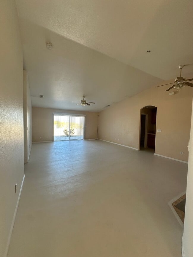 Photo - 4 bedroom home close to Joshua Tree Nation...