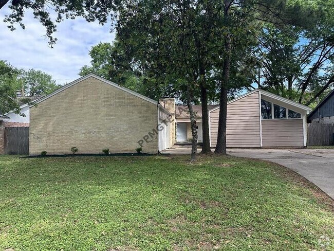 Building Photo - 10022 Windriver Dr Rental
