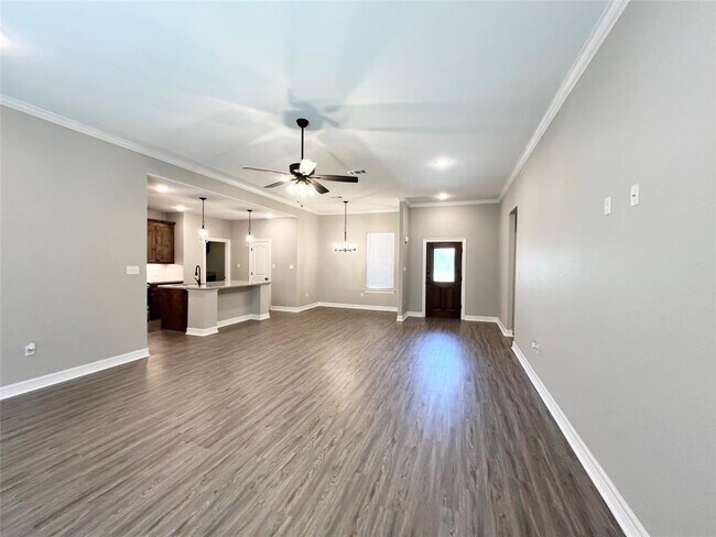 Photo - 233 Shannon St