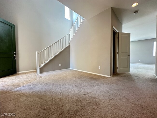 Photo - 7381 Amesbury St