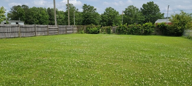 Photo - Cozy 4 bedroom home in Springdale Acres