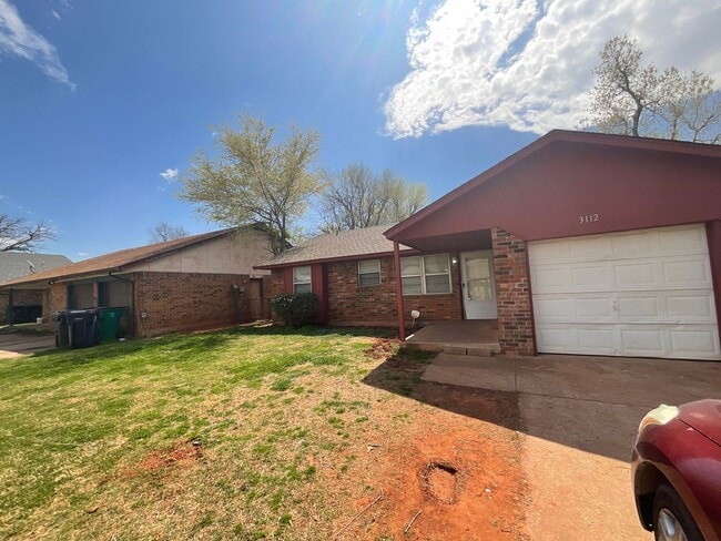 3 bedroom 1 1/2 bath - 3 bedroom 1 1/2 bath Casa