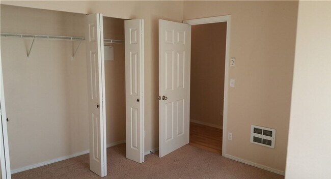 Photo - 5786 Portal Way