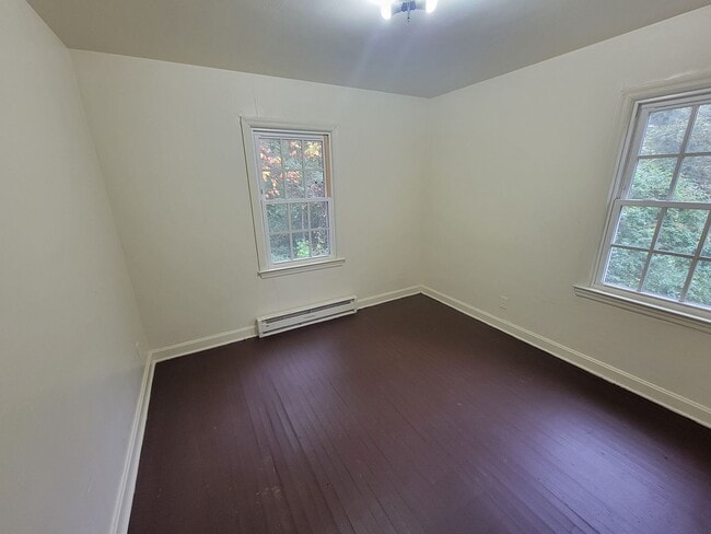 Photo - 2 Bedroom 1 Bathroom Duplex!