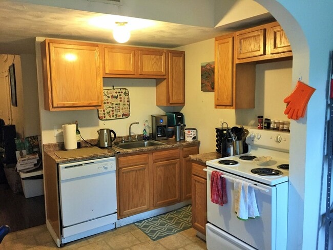 Photo - 29 Welsford St Unit Floor #3