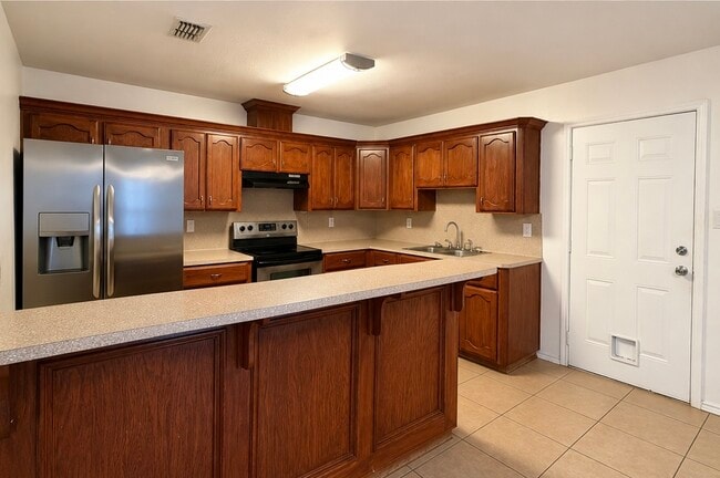 Photo - 307 W Reid Dr