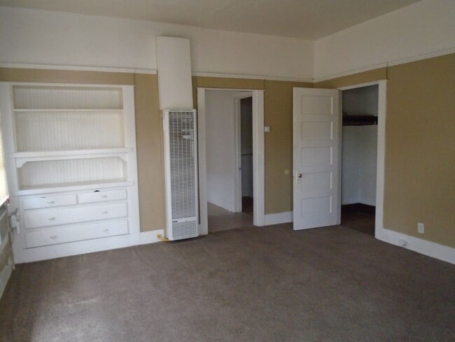 Photo - 1027 H St Unit H Street 1027