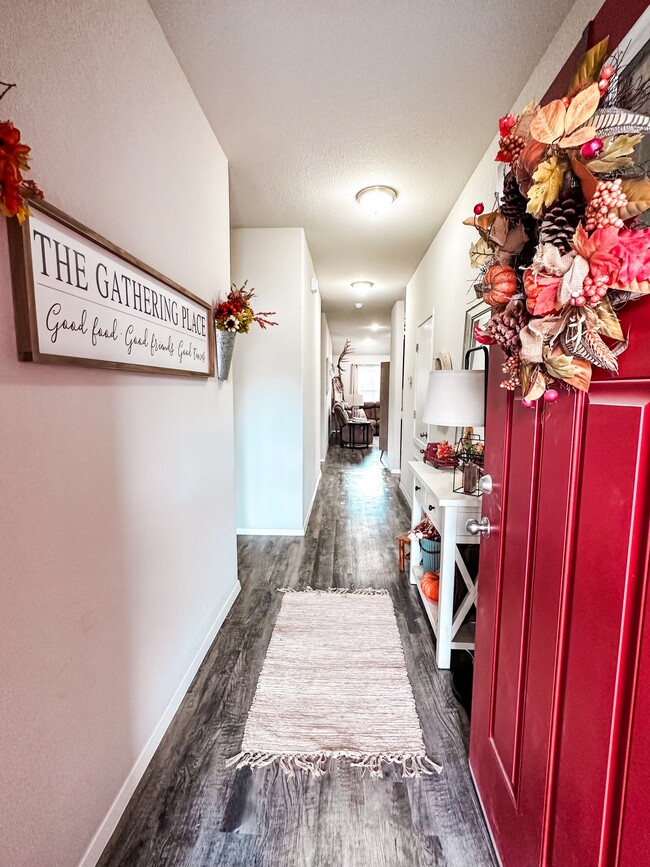 Vestíbulo de entrada - 6900 SW Whitmarsh Rd