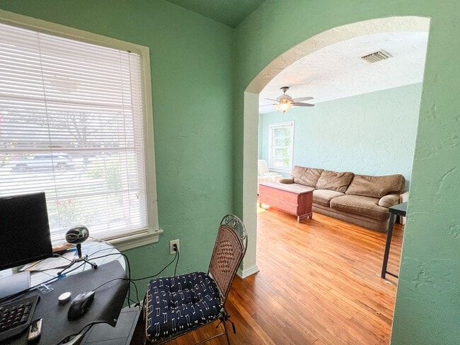 Photo - 1824 NW 5th Ave