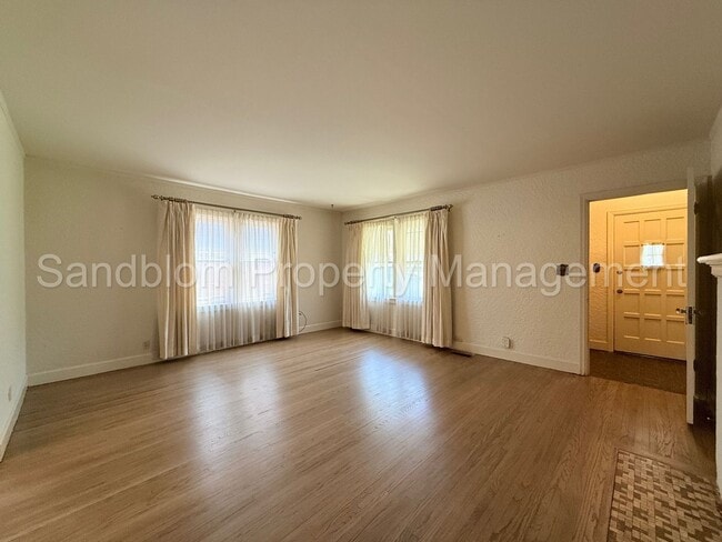 Photo - For Lease | Midtown Tulsa | $1050 Rent