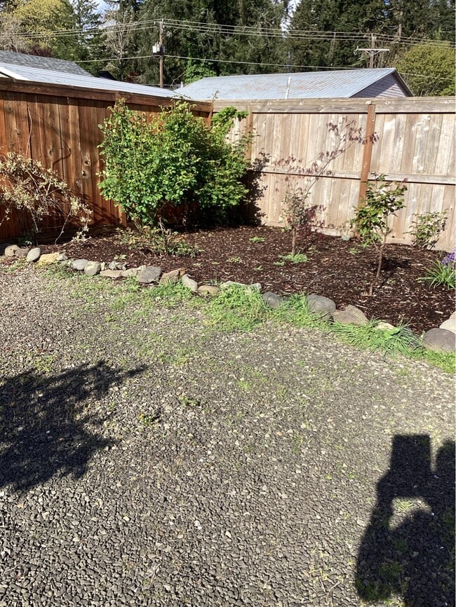 Photo - 868 NW 6th St