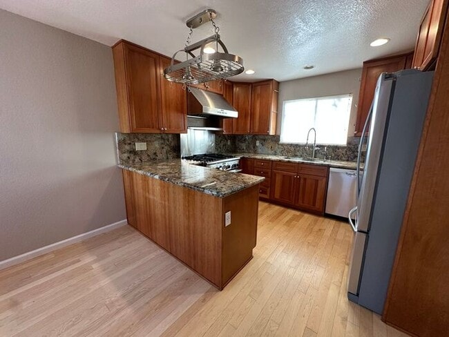 Photo - 285 Lemming Dr