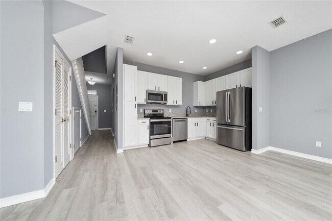 Photo - 2371 Caravelle Cir