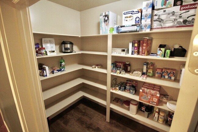 Photo - 3734 Prairiewood Drive