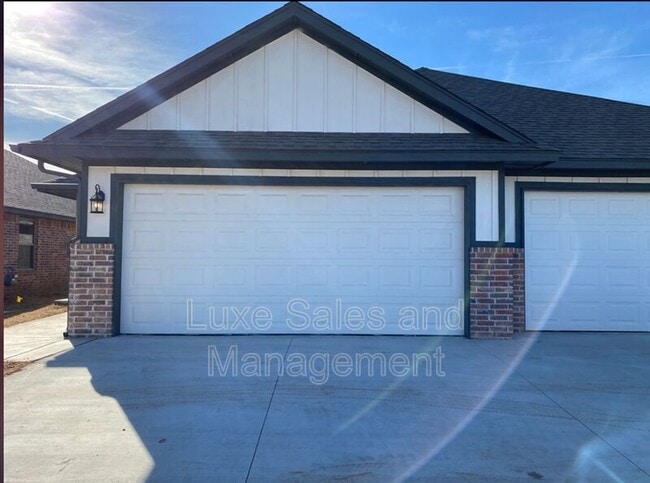 Photo - 10920 NW 119th St House