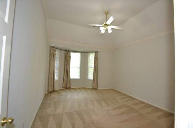 Photo - 15307 Amesbury Ln