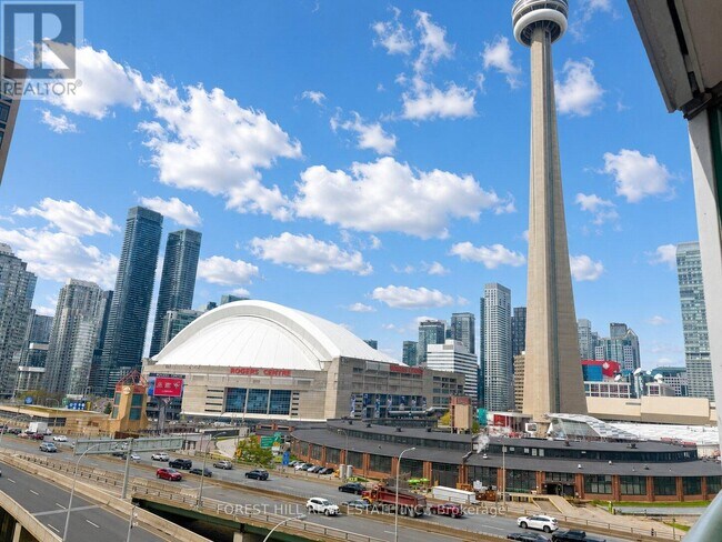 Photo - 230 Queens Quay W Unité 1028