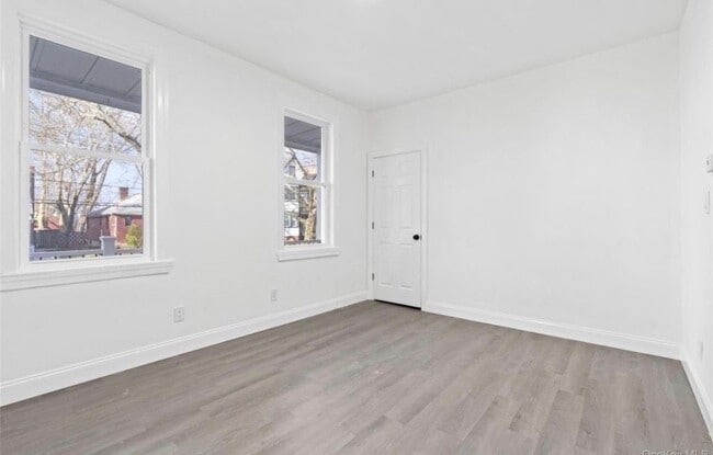 Photo - 254 Charles Ave Unit 1