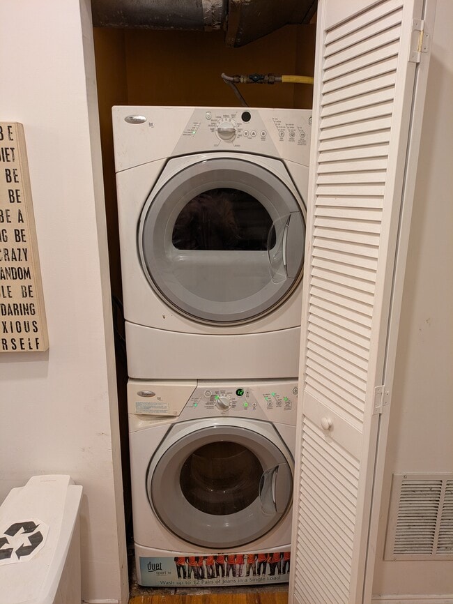 Photo - 95 Webster Ave Unit 2R